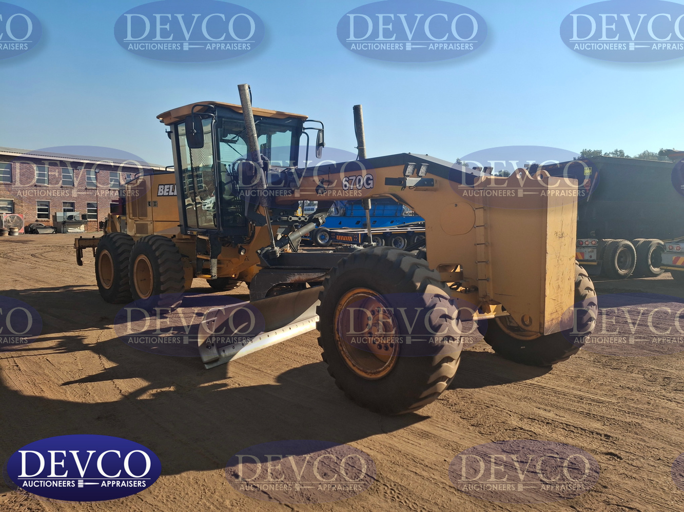 2017 As per Natis Bell 670G Motor Grader | Devco Auction