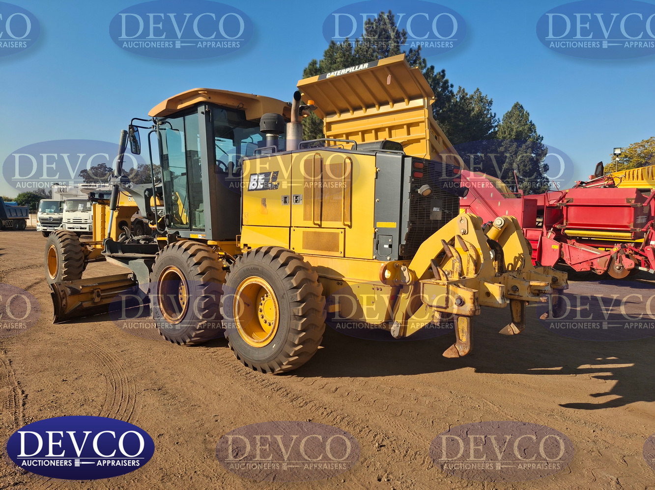 2017 As per Natis Bell 670G Motor Grader | Devco Auction