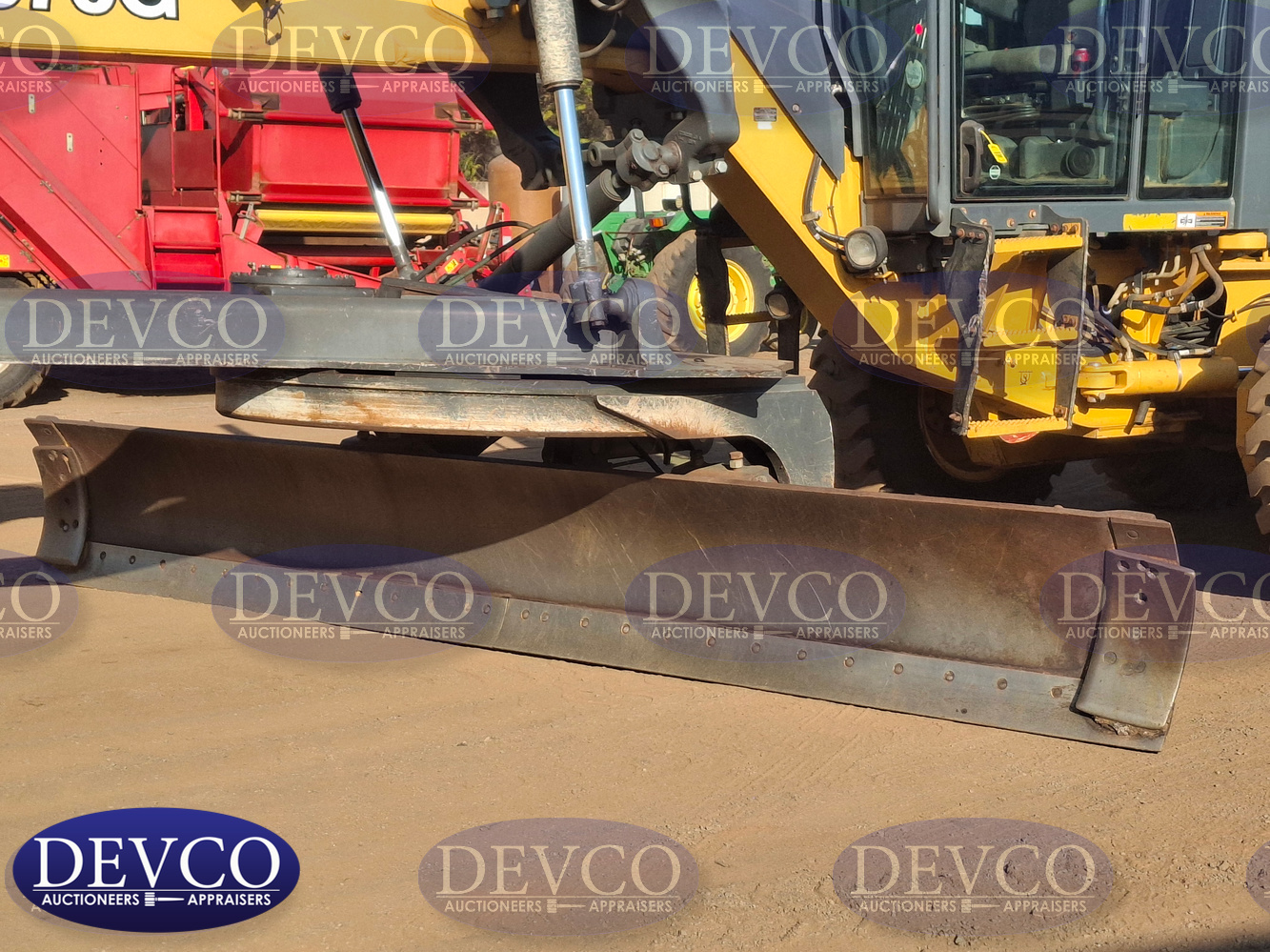 2017 As per Natis Bell 670G Motor Grader | Devco Auction