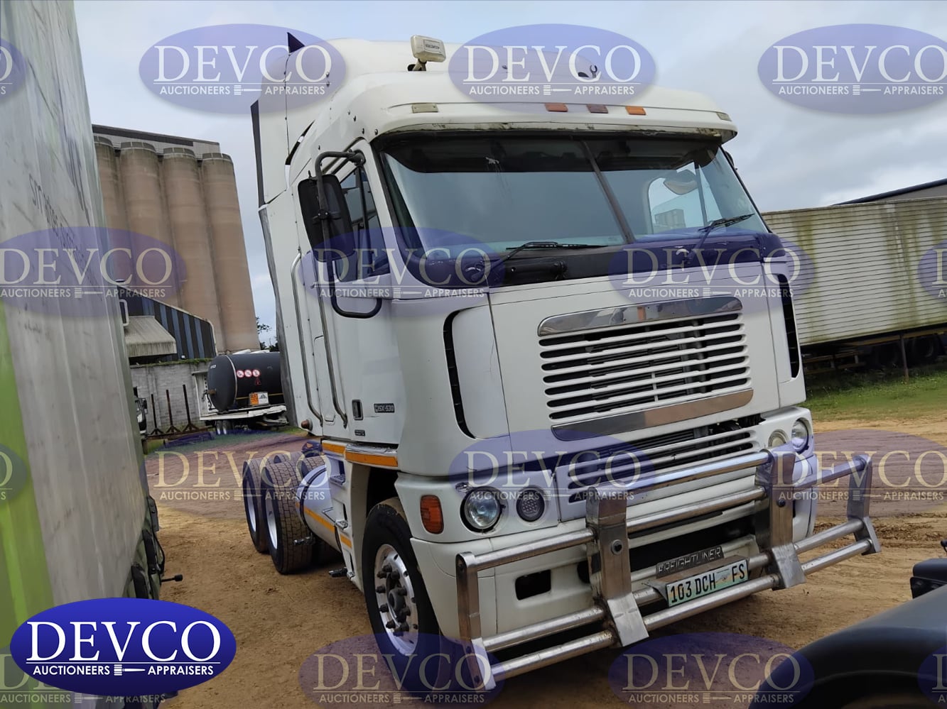 2007 Freightliner Argosy ISX 530 | Devco Auction