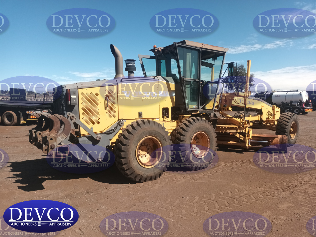 2003 Volvo G720B Motor Grader | Devco Auction